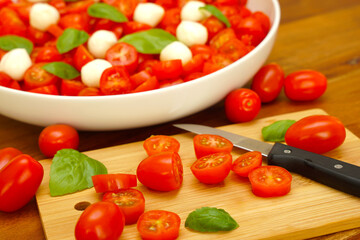 tomato salad with mozzarella balls and basil