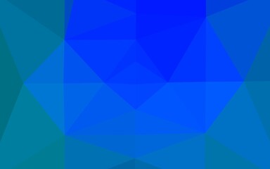 Obraz premium Light BLUE vector shining triangular background. Creative illustration in halftone style with gradient. Triangular pattern for your business design.