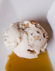 Ice cream, vanilla butter rum. Classic American or French bakeries or pastry shop favorites....