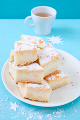 Mürbeteigkuchen mit Ricotta-Grieß-Füllung