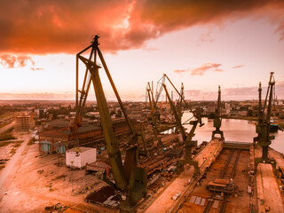 port cranes from above  © Jurand