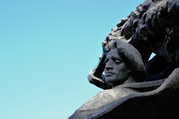 Fototapeta premium Warsaw, Poland. Frederic Chopin monument. Large, bronze statue of Frederic Chopin located in the upper part of Warsaw's Royal Baths. Autumn time