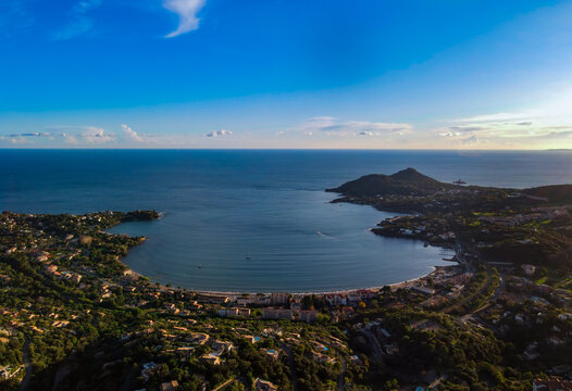 Agay Bay scenic and panoramic Aerial view at sunset in the French Riviera, C&ocirc;te d'Azur, France with the view of Anth&eacute;or and Le Dramont
