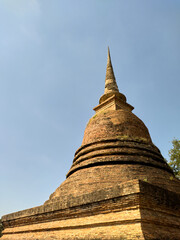 Fototapeta premium Sukhothai Historical Park, World Heritage Site. Ancient ruins in this area are scattered throughout the area.