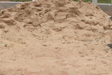 monte de areia na construção
