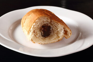 Croissant with cocoa filling