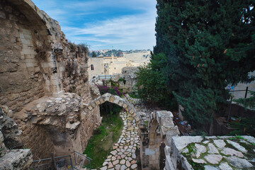Fototapeta na wymiar Remains of ancient buildings in the Jewish Quarter