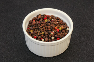 Peppercorn heap in the bowl