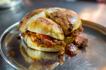 Chicken sandwich as served in Mumbai