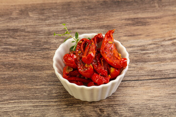 Sun-dried tomato in olive oil