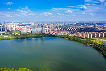 Obraz premium Lakeside modern office building in China