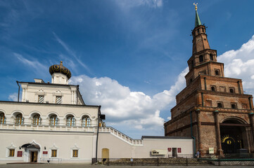 Fototapeta na wymiar Leaning Tower Syuyumbike and Museum of the History of statehood of Tatarstan