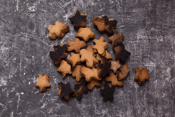  Burnt cookies. Unsuccessful homemade baked goods.