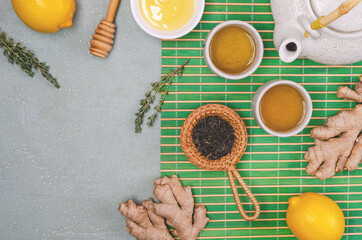 Fototapeta na wymiar Dry tea with fresh spices