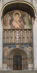 Fototapeta premium The gates of the Kremlin Cathedral of the Assumption