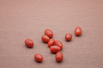 fresh red bio tomatoes to eat