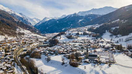 Fototapeta na wymiar Snow-capped village of the Châble, Switzerland. 