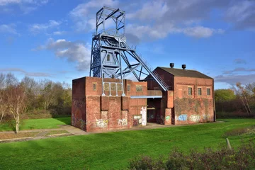 Foto op Canvas Barnsley Main Pit Head & Winding Gear, Now a Grade II Listed Monument. © Alan