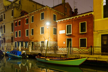 Fototapeta na wymiar moored boats in Venice