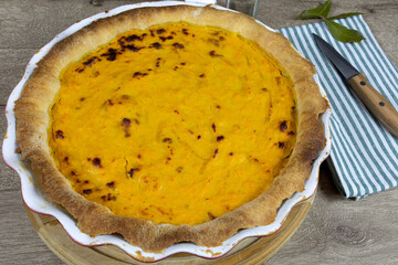 tarte à la citrouille sur une table