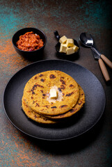 potato corn flour flat chapati with onion garlic dip