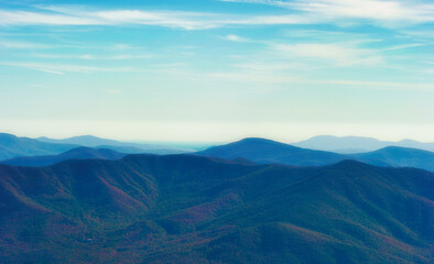 Fototapeta premium Autumn Scenic Drive along The Blue Ridge Parkway in North Carolina