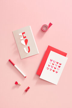 Lovely white pearl paper card frame I heart you. Simple and minimal loveable photo style