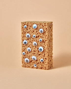 Bath sponge with googly eyes