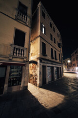 Wonderful view of Venice buildings by night