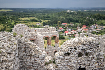 Fototapeta na wymiar Ogrodzieniec medieval teutonic castle in Silesia, Poland.