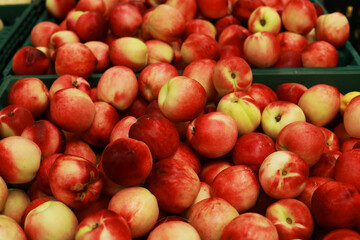 many peaches in a market
