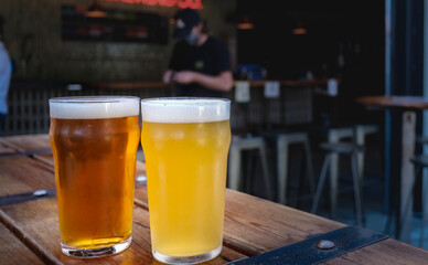 ブルワリーでビールで乾杯