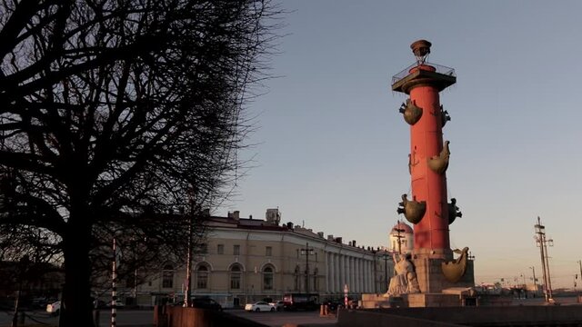 Rostral column at dawn in St. Petersburg
Size: 1980x1080
Frame rate: 50 fps
Color mode: natural