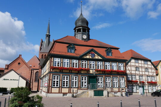 Rathaus in Grabow (Elde) in Mecklenburg-Vorpommern - Fachwerkstadt in Mecklenburg