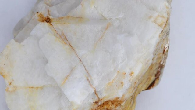 Baryte stone of the mine Friedrich Oberscheld on turn table