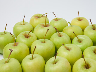Apple on white table background, green Apple fruit background. natural fresh products.