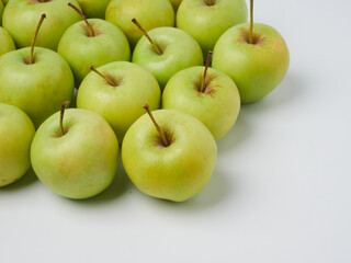Apple on white table background, green Apple fruit background. natural fresh products.