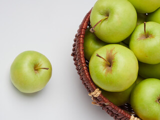 Apple on white table background, green Apple fruit background. natural fresh products.