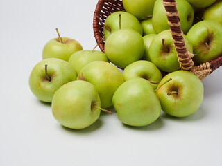 Apple on white table background, green Apple fruit background. natural fresh products.