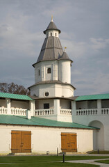 Obraz premium Gethsemane tower of Resurrection (New Jerusalem) monastery in Istra. Russia