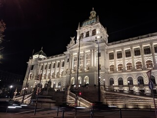 Naklejka premium prague national musem at night