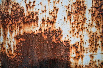 Steel walkway mats sprayed red rust.Iron surface rust