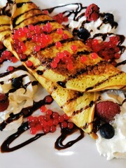 pancakes with strawberries