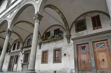 Obraz premium Balconies in the Archway, in Florence, Italy
