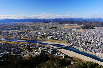 日本の秋　岐阜県金華山　岐阜城　天守からの絶景　長良川