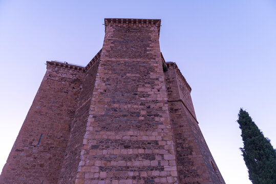 TORREON ALBA DE TORMES ANOCHECER