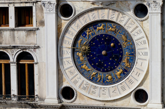 Astronomical clock