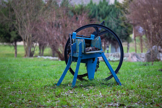Old chaff cutter in the garden