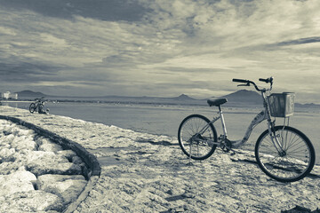 Fototapeta premium bicycle on the beach