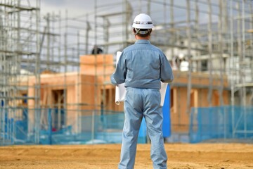 Fototapeta premium 住宅街マイホーム工事の現場監督